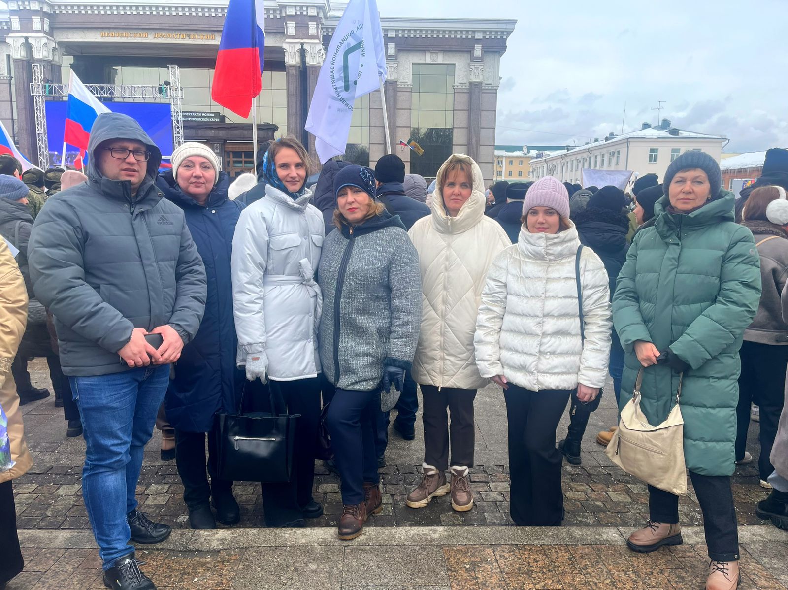 12 марта коллектив МКУ "Центр закупок города Пензы" принял участие в митинг-концерте «Единство народа».